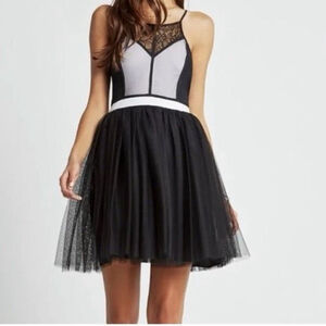 BCBGeneration NWT Color Block Lace Tulle Mini Dress Size‎ 4